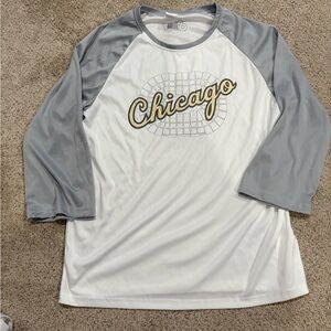 Chicago Stadium Gray and White 3/4 Sleeve Lightweight T Size L